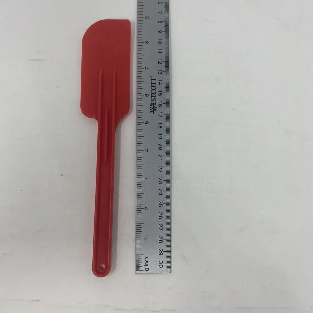 Vintage Rubber Queen Red Spatula Plate Scraper 9” kitchen coshocton plastic 6051